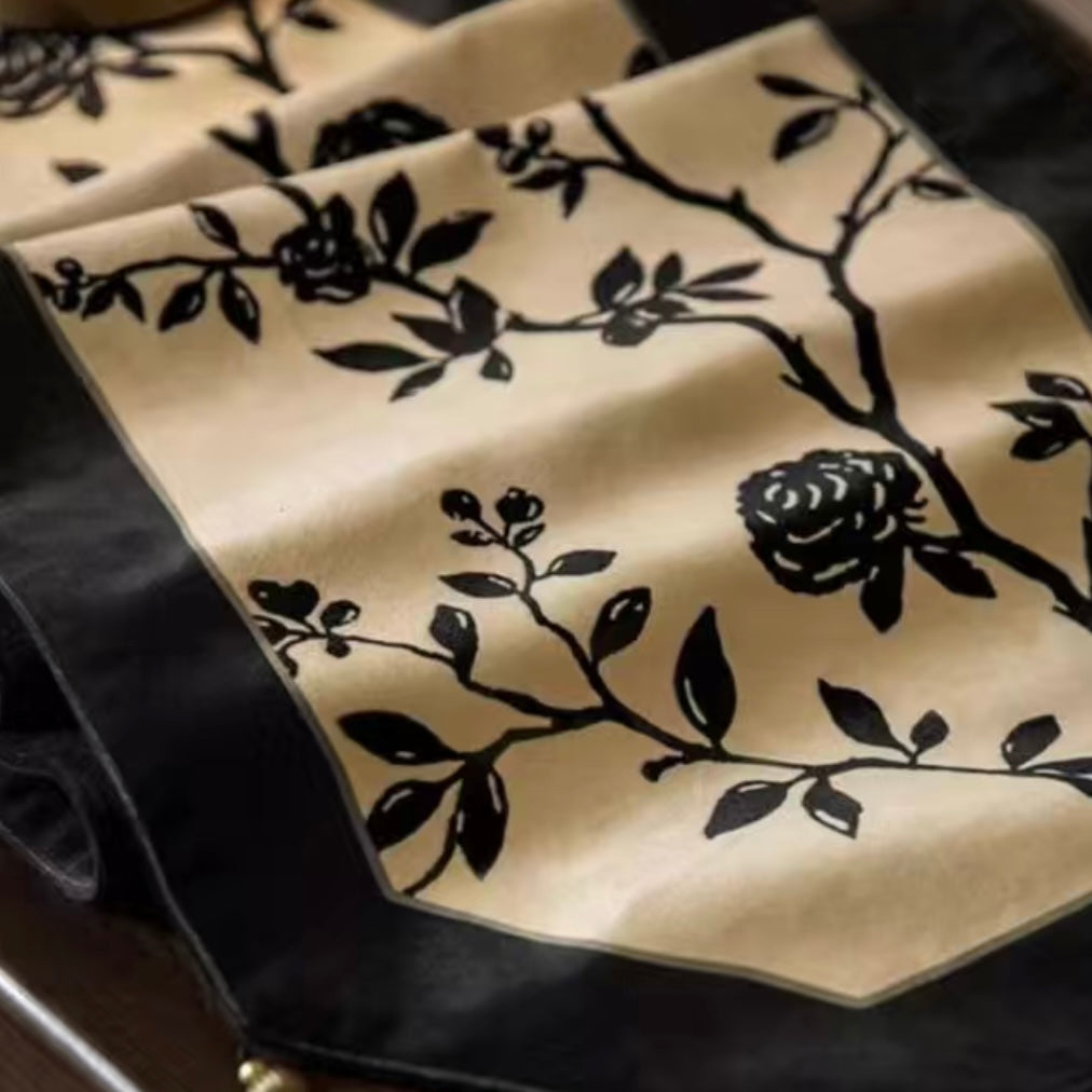 "Estern Silhouettes" Flower Shadow Pattern Table Runner