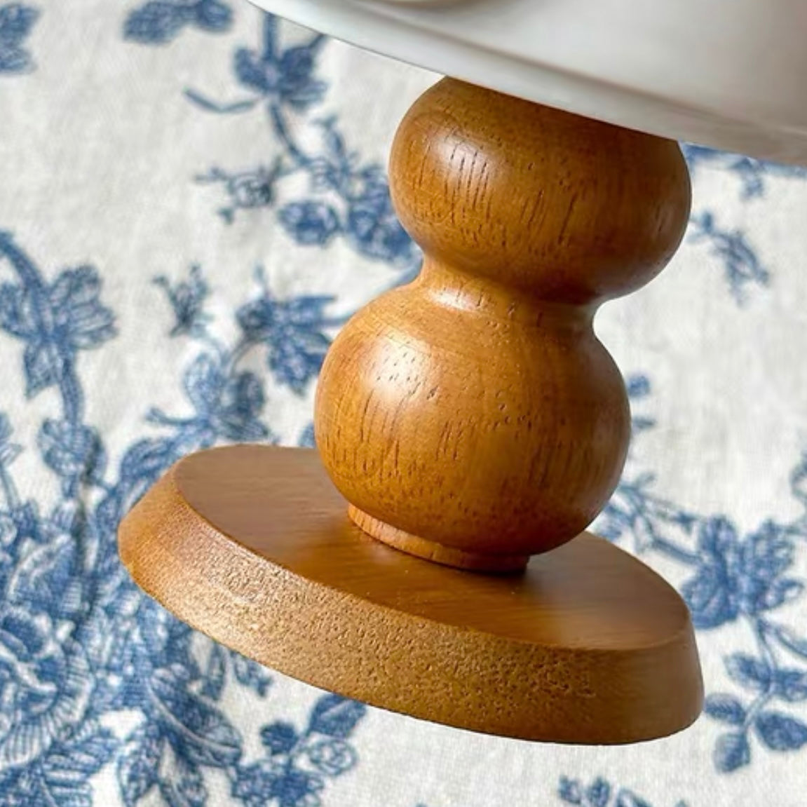 wooden base of Wood Ceramic Candle Holder, Stylish & Modern Decor