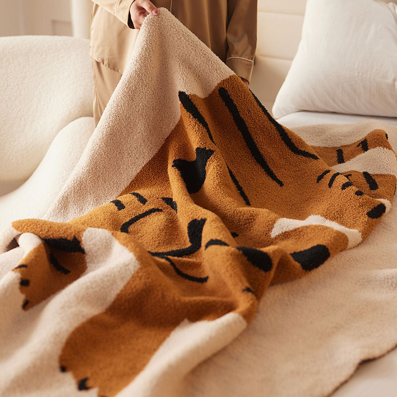 Cat Pattern Throw Blanket, Cozy & Stylish Home Decor