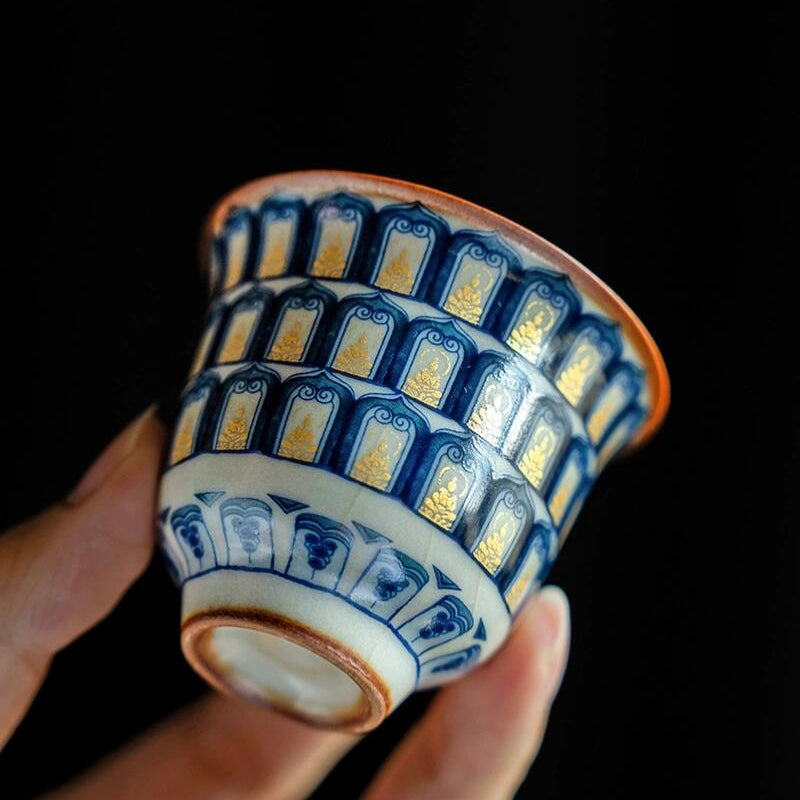 Chinese Dunhuang Buddha Ceramic Tea Cup – Elegant teacup featuring a traditional Dunhuang Buddha design, perfect for tea lovers and collectors.