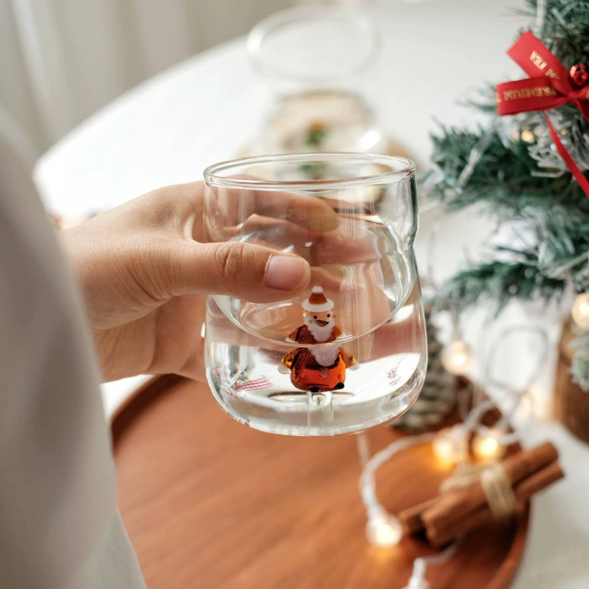 Christmas-Themed Glass Cups, santa claus in the cup