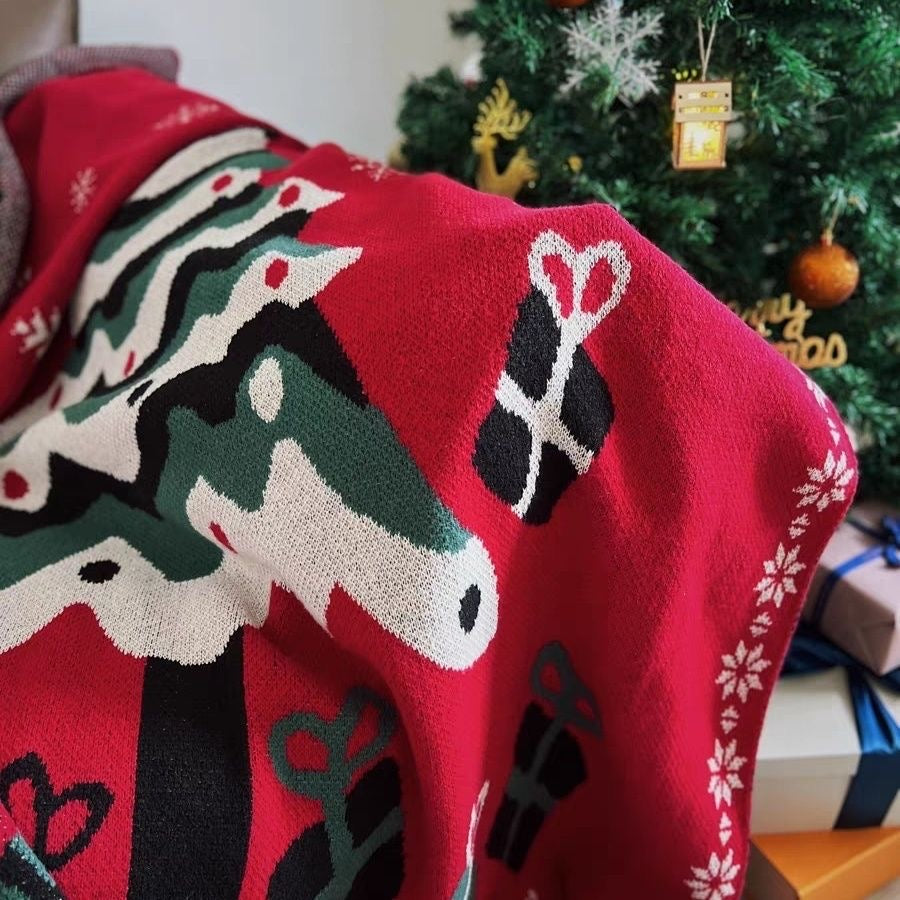 Christmas Red Cotton Home Throw Blanket. A cozy and festive red cotton throw blanket, designed to add warmth and Christmas spirit to your living room or bedroom.