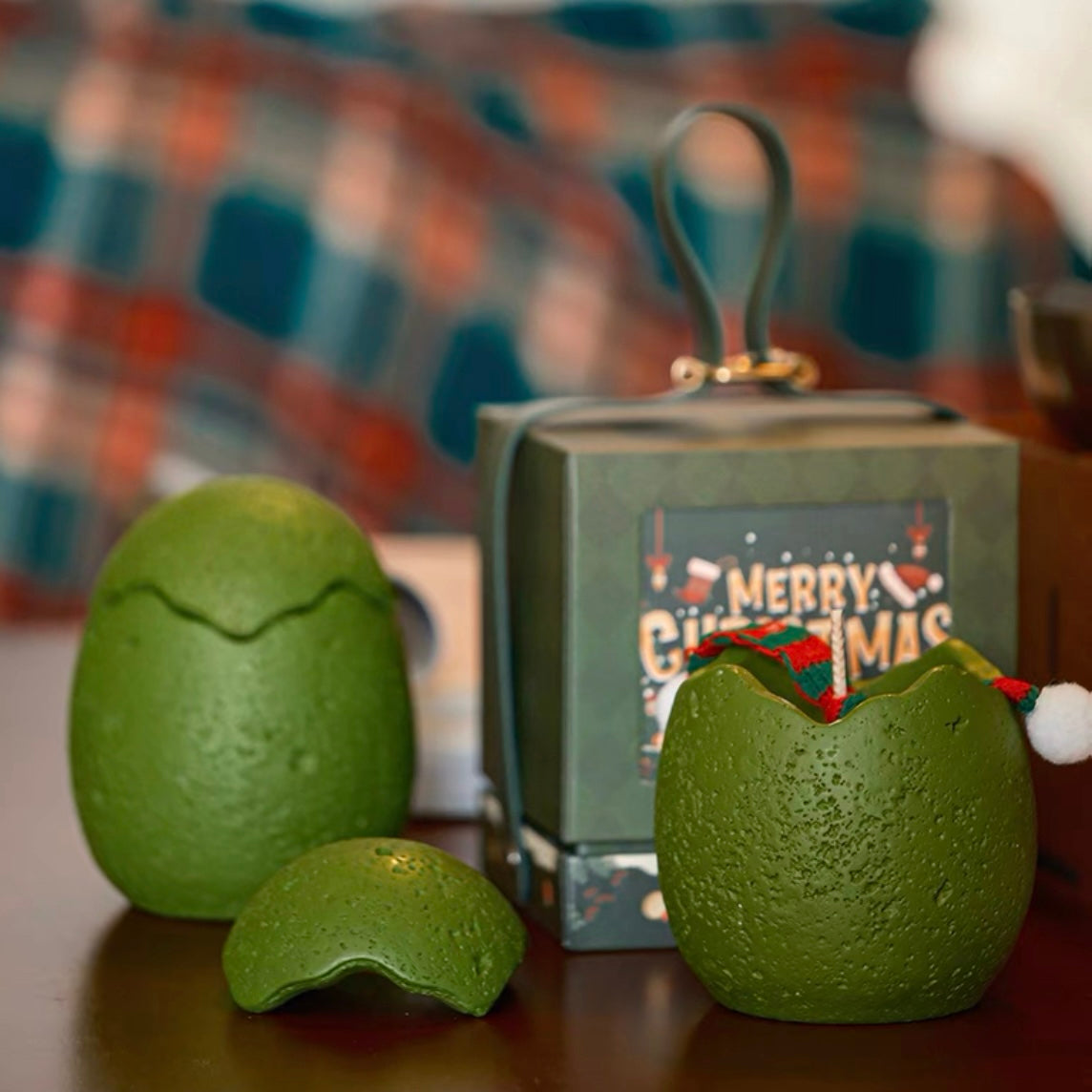 Green Egg-Shaped Christmas Scented Candle, Festive Holiday Decor