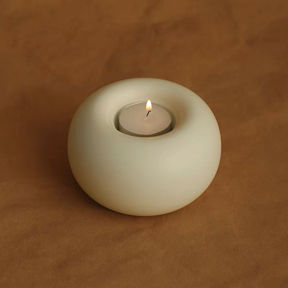 White Round Minimalist Candle Holder， Modern and Elegant Decor